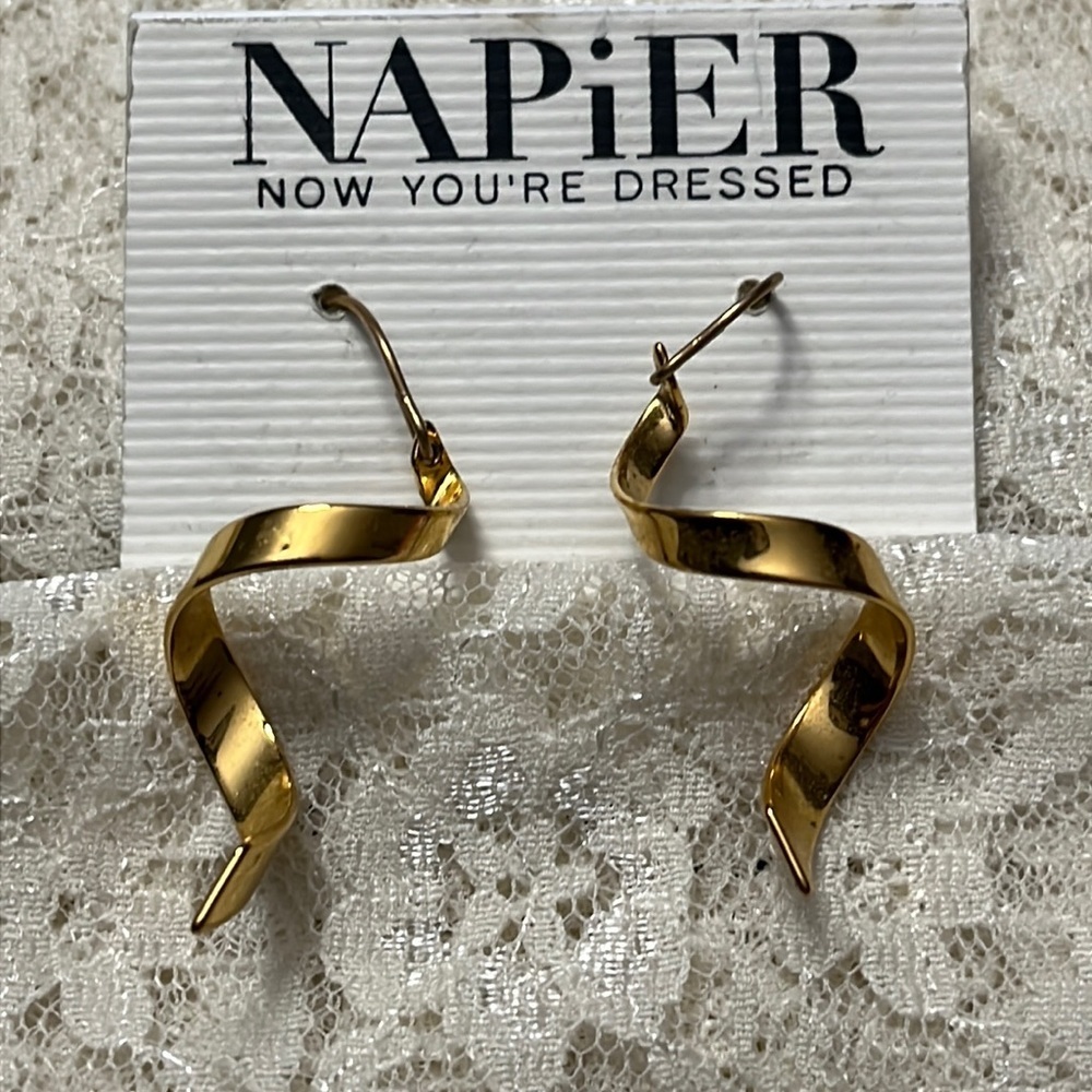 Napier/vintage gold swirl drop earrings, 2”